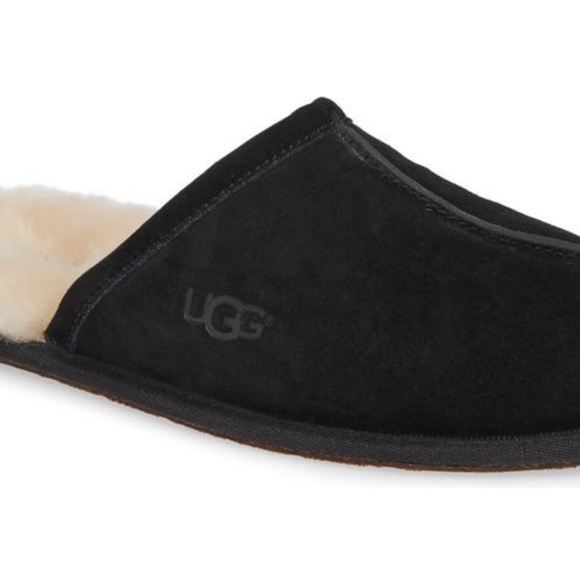 UGG Plush Slippers - Picture 3 of 5